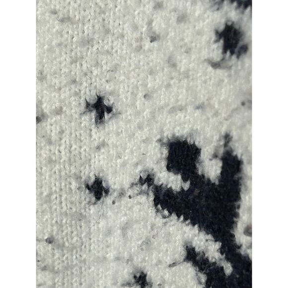 Dec 25 women's Christmas size xl button down cardigan in blue and white - Picture 4 of 4